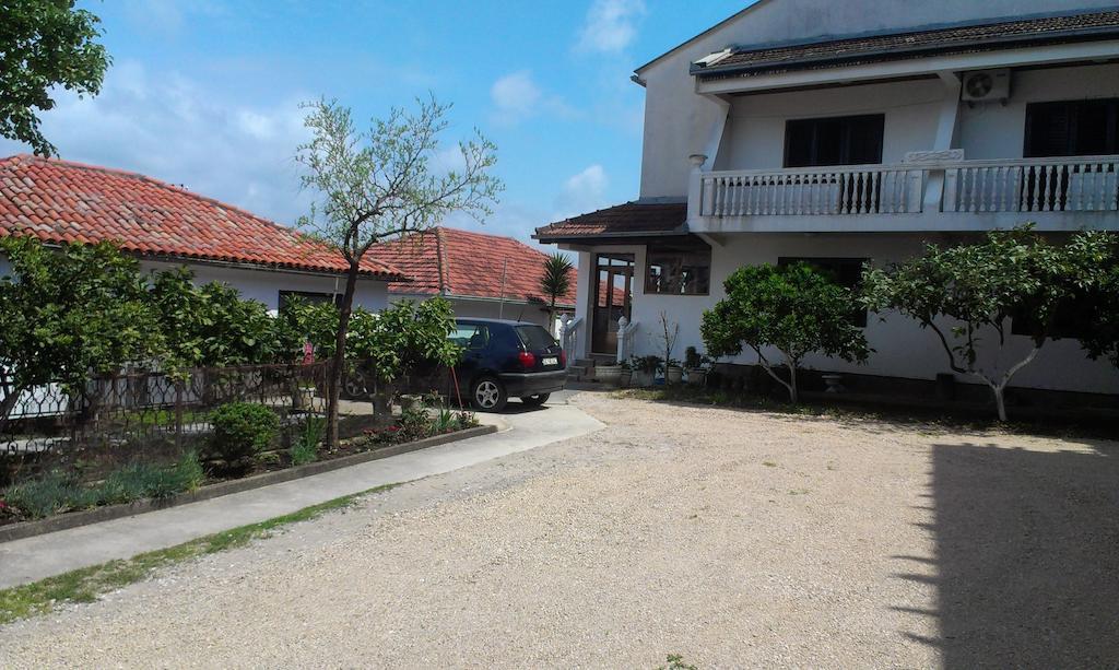 Guesthouse Sinani Ulcinj Zewnętrze zdjęcie