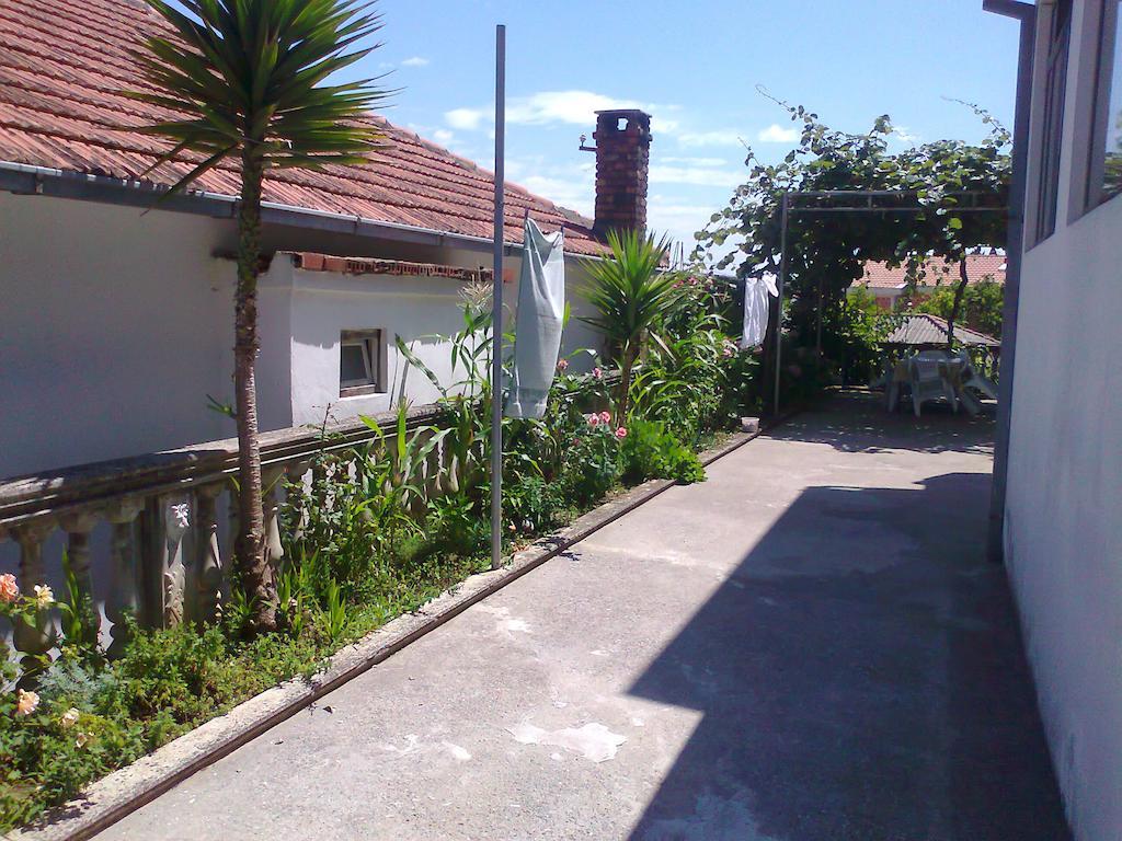 Guesthouse Sinani Ulcinj Zewnętrze zdjęcie